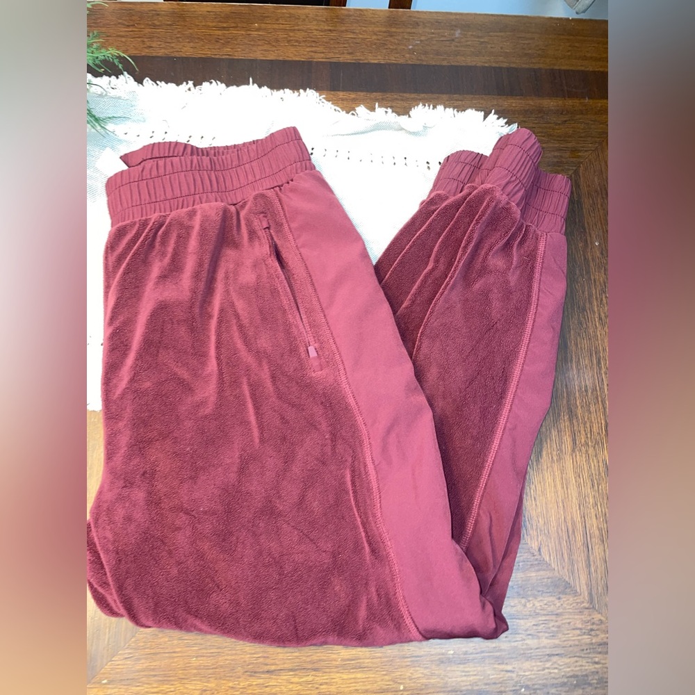 ZYIA Active Burgundy Velour Jogger Pants Women’s Large